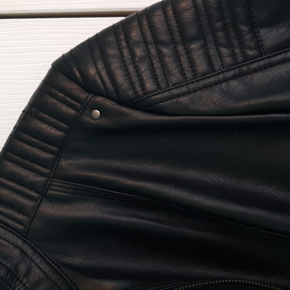 Jacket - Picture 6 of 7